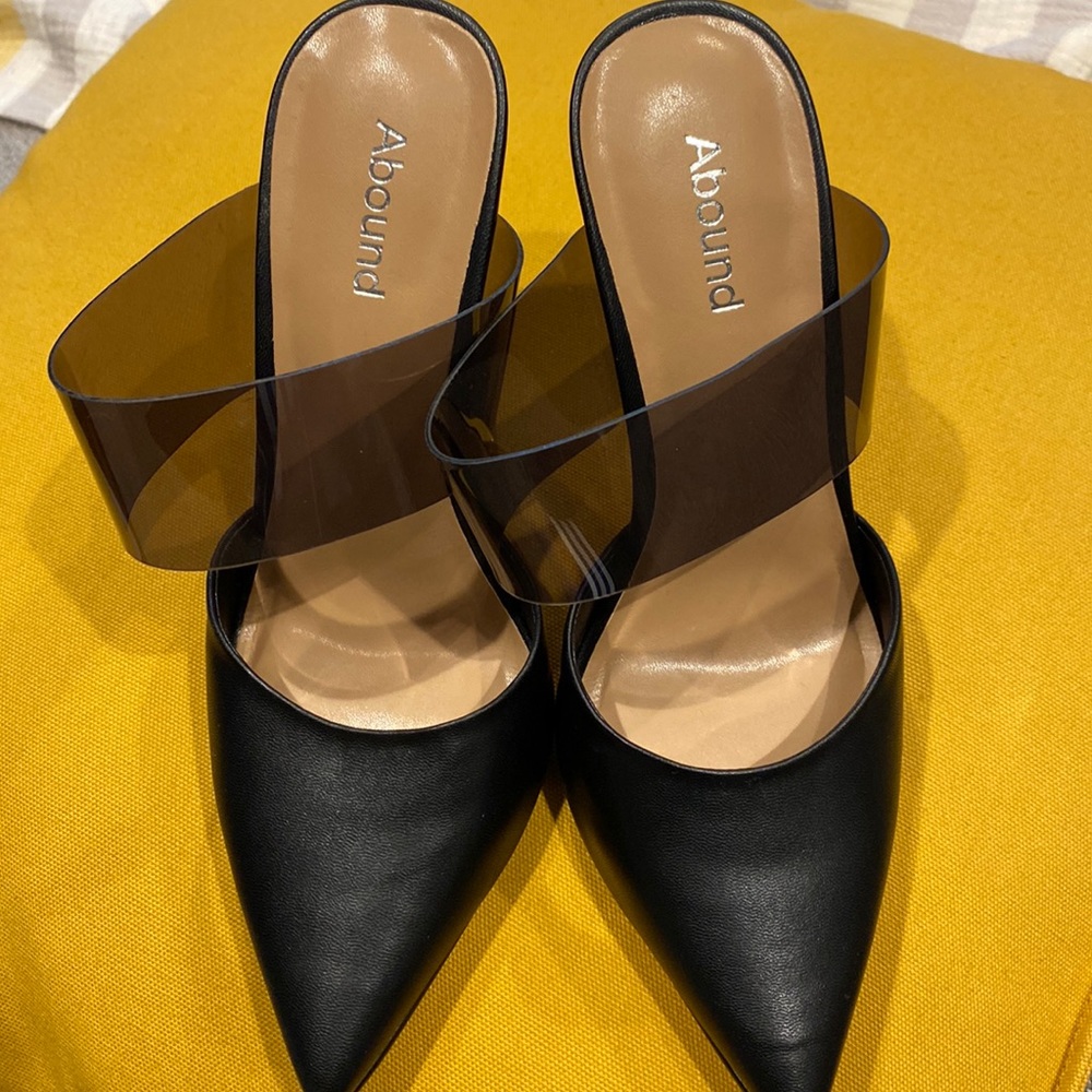 Abound shoes size 5.5
